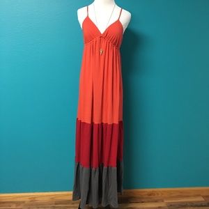 Ladies tri-color maxi dress 👗